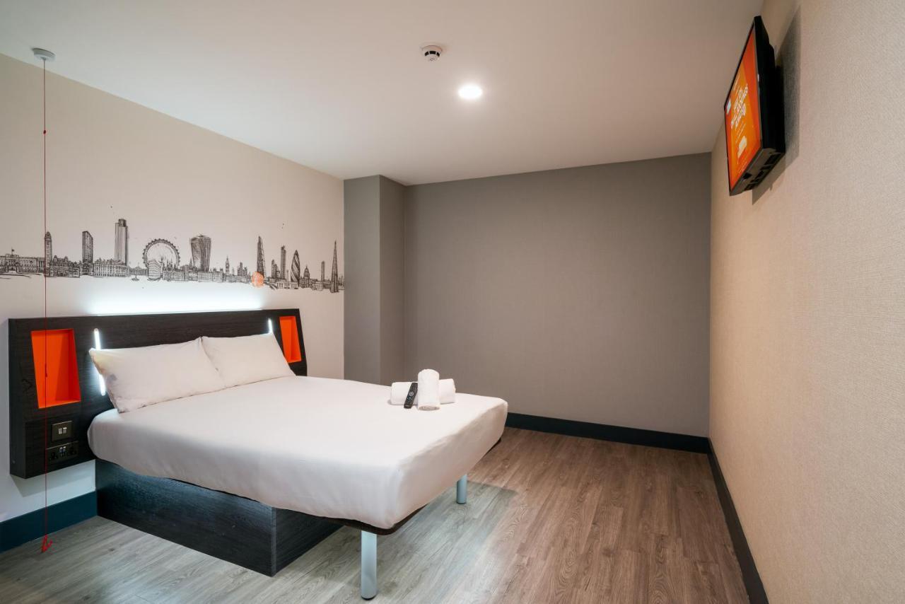 Easyhotel London City Shoreditch Екстериор снимка