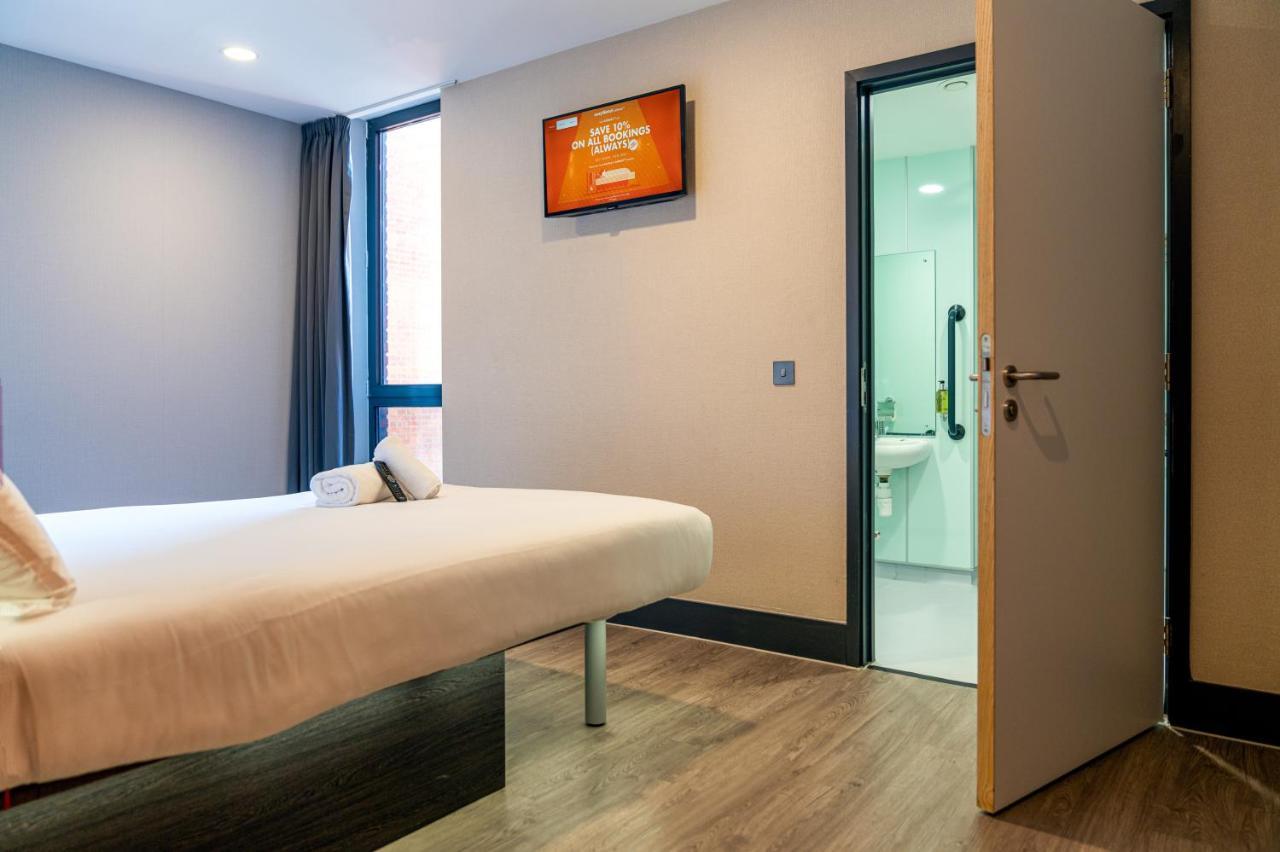 Easyhotel London City Shoreditch Екстериор снимка