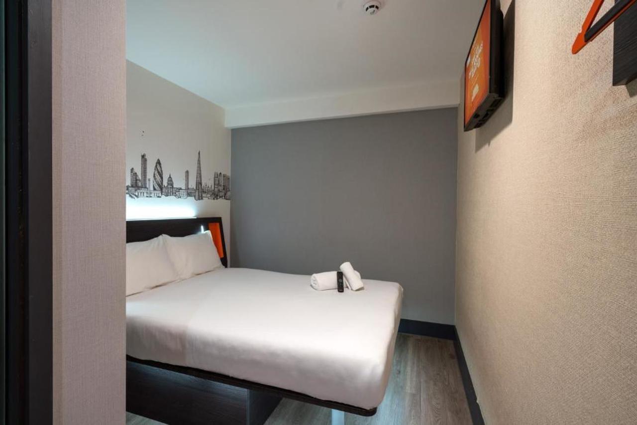 Easyhotel London City Shoreditch Екстериор снимка