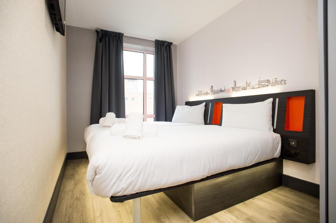 Easyhotel London City Shoreditch Екстериор снимка