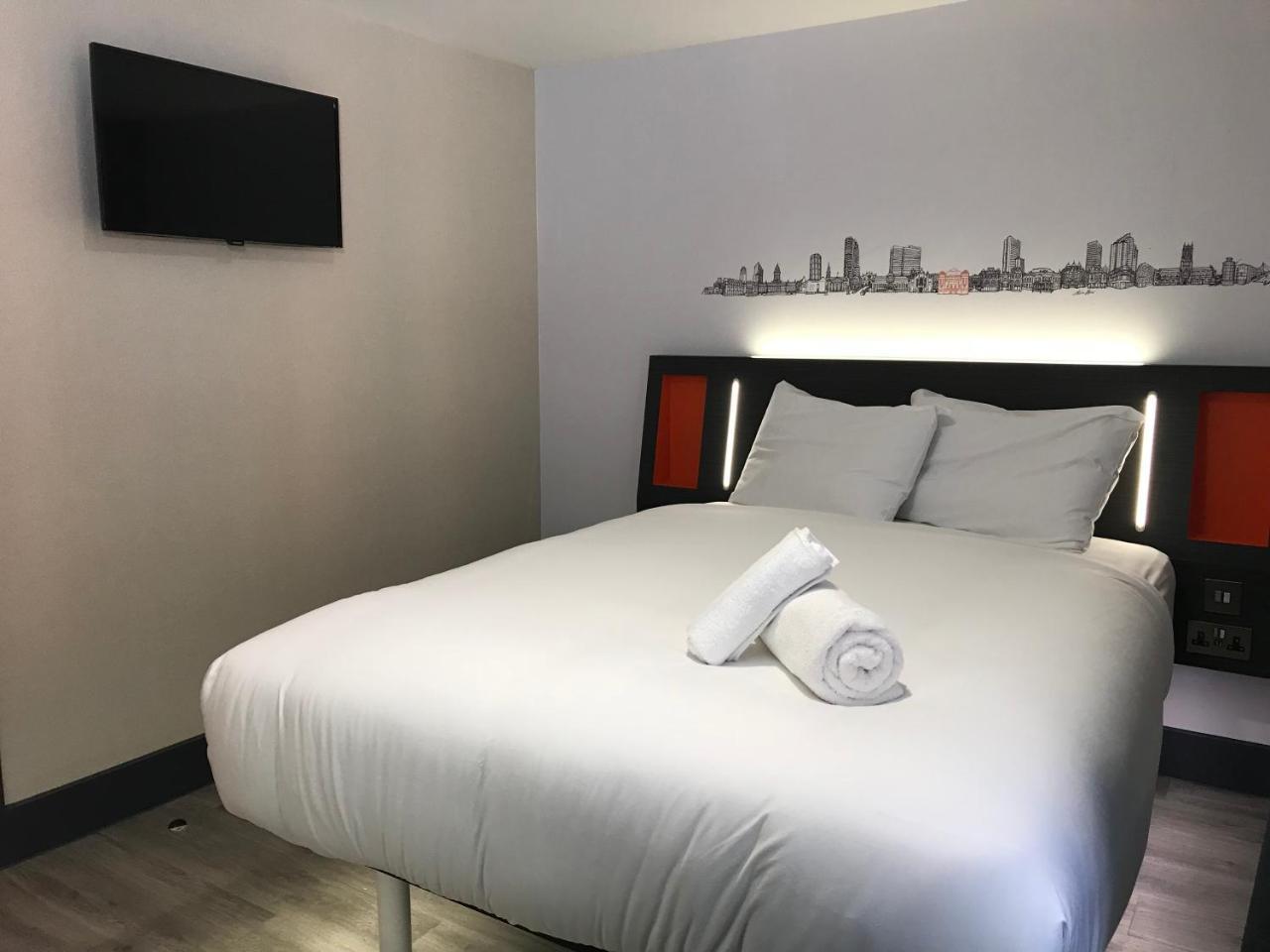 Easyhotel London City Shoreditch Екстериор снимка