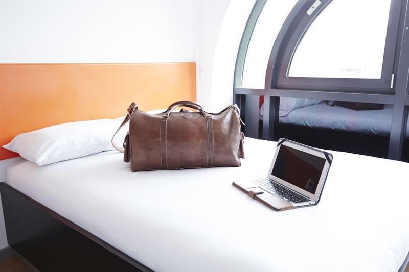 Easyhotel London City Shoreditch Екстериор снимка