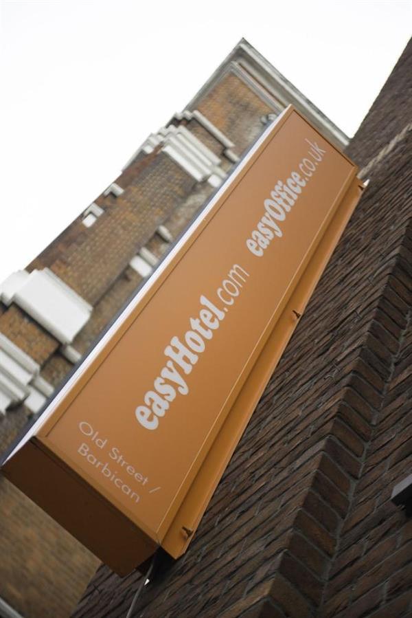 Easyhotel London City Shoreditch Екстериор снимка